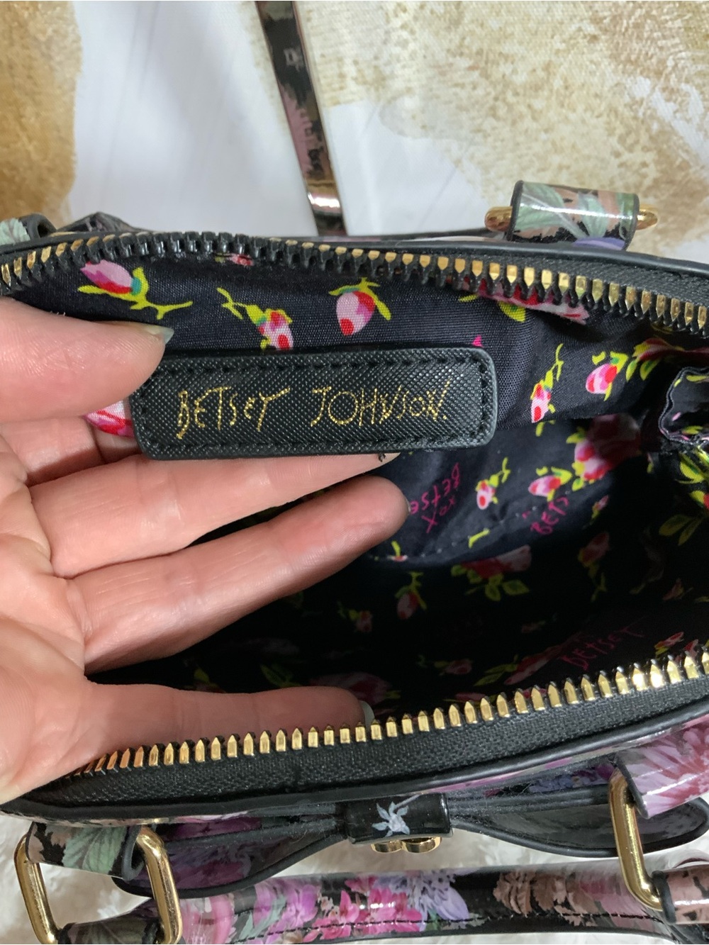 🩷Betsey Johnson Black Floral Dome Satchel with Pink & Purple Flowers - Picture 7 of 9
